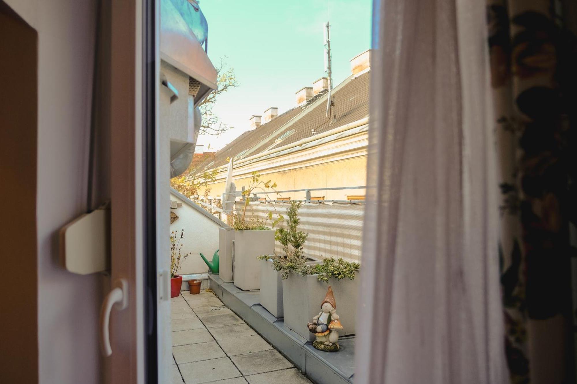 Terrace Apartment Near Volksoper And City Centre Вена Экстерьер фото